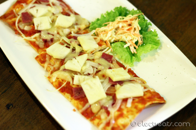 Hawaiian Biscuit Pizza - IDR 28K  Despite what I heard, these failed to make it to my top list.