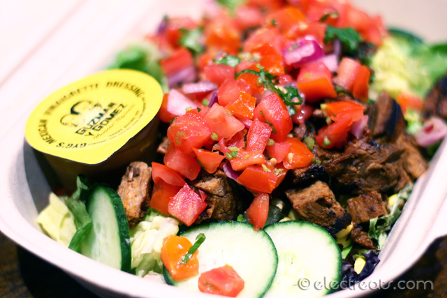 Steak Chipotle Salad - $11  Mixed greens, corn, cucumber, Pico de Gallo salsa, GYG's vinaigrette and steak chipotle. The vinaigrette tasted like regular vinagrette but with an added Mexican twist. It was delicious. 