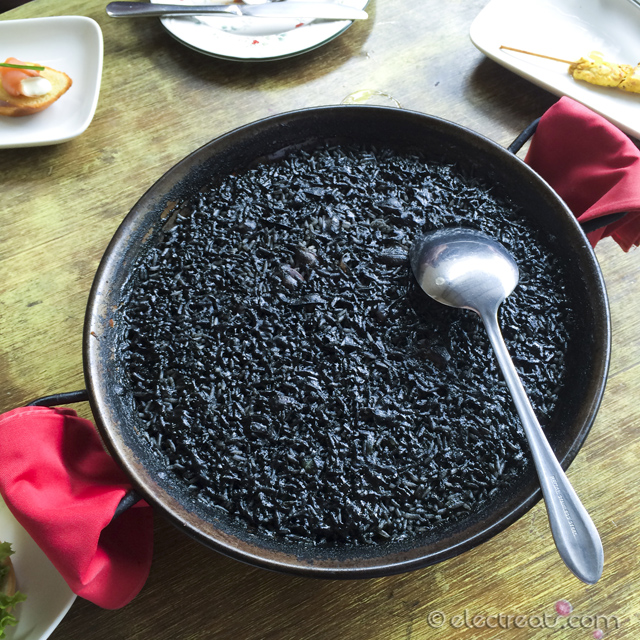Paella Negra Black for 2 Pax - IDR 175K  Two points: the black color comes from squid ink. Cool, right? Although it says 2 pax, it serves more based on Indonesian serving size. More like 3-4 pax.